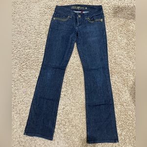 guess vintage dark wash low rise detailed flare jeans